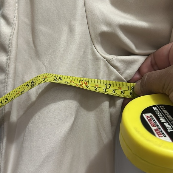 Esprit size 8 tan trenchcoat - Picture 8 of 8